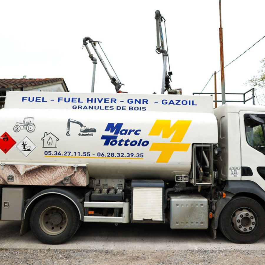 tottolo-livraison-fuel-granulets-bois-chauffage-verfeil-camion